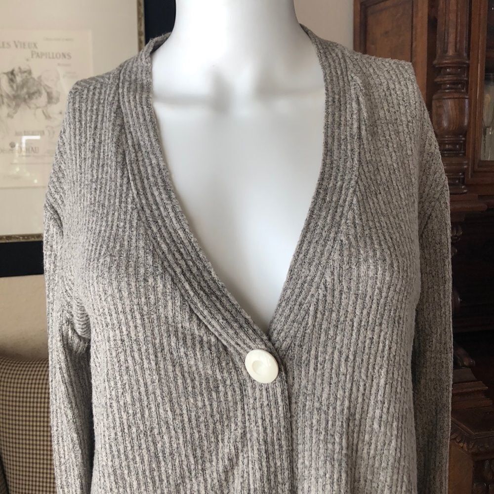 Socialite Button Front Ribbed Top Size Extra Small - Picture 4 of 11